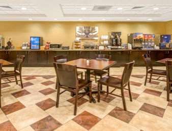 Hotel Comfort & East - Mckinney 3*
