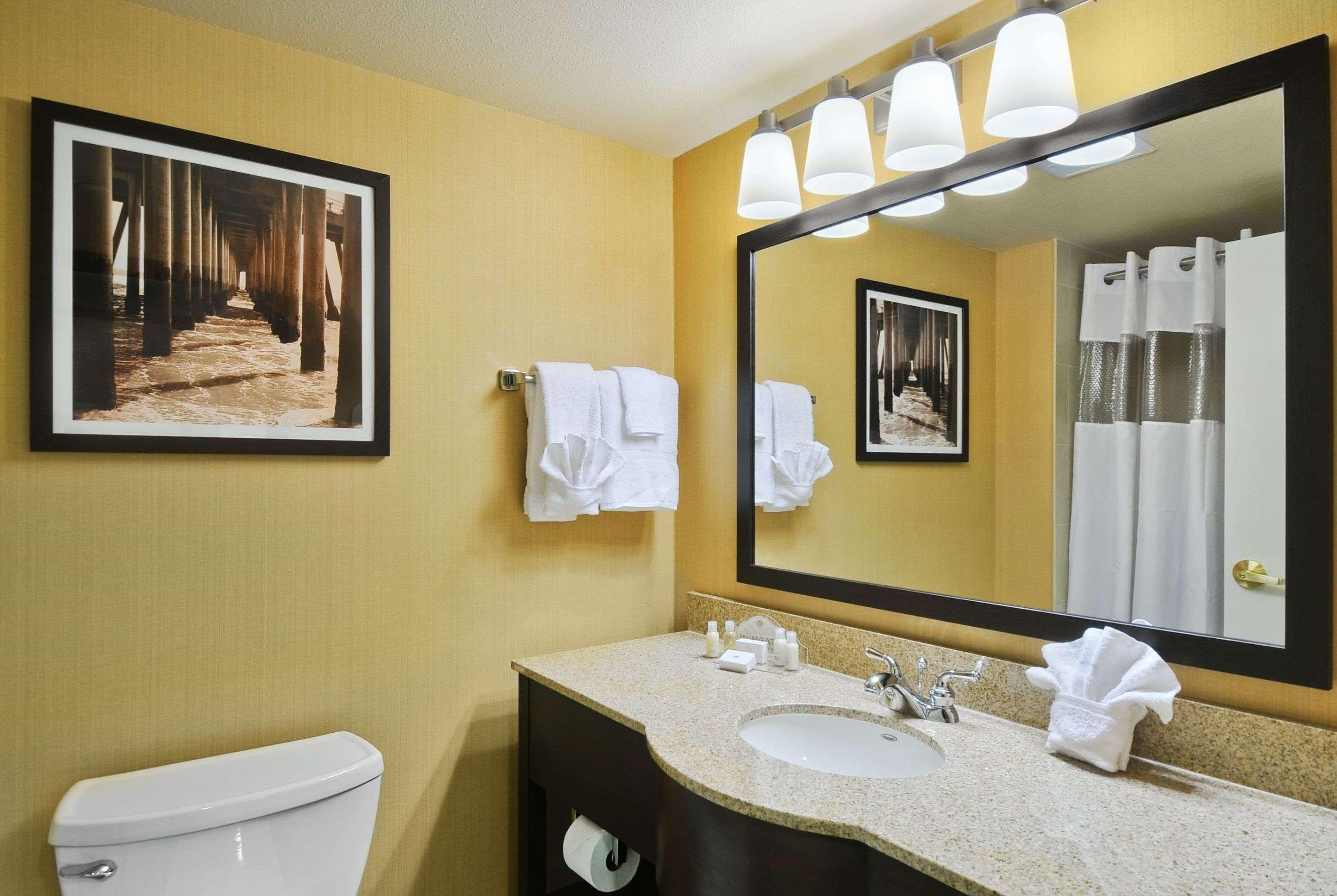 Wingate By Wyndham Hotel