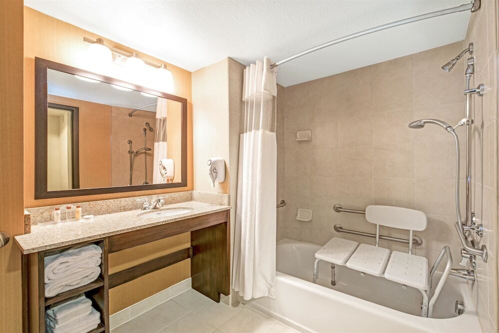 Hotel Wingate By Wyndham 3*